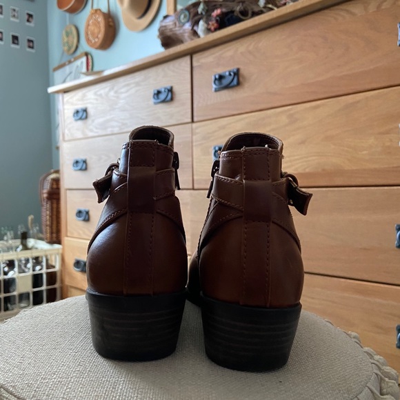 Brown leather booties! - Picture 6 of 6